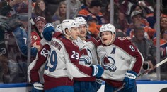 VIDEO: MacKinnon sa dostal na čelo produktivity. Pittsburgh uspel aj bez najväčších hviezd