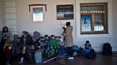 Slovinsko nezvláda nápor utečencov, EÚ požiadalo o policajné posily