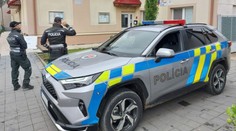 Muž sa vyhrážal, že podpáli viaceré celoslovenské médiá. V rukách policajtov bol už o niekoľko hodín