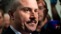 Kotleba neprišiel na súd v kauze kontroverzných šekov, pojednávanie odročili