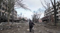Putin nerešpektuje rozhodnutie súdu o zastavení vojny. Právnik hovorí, aké možnosti má OSN a či budú súdení aj vojaci, ktorí vraždia civilistov