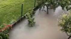 V obci pri Trenčíne zaplavilo cesty aj domy. Vyhlásili mimoriadny stav