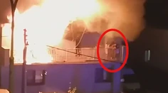Veľký požiar na sídlisku Baničné v Ružomberku. Dvanásť ľudí z toho sedem detí prišlo o strechu nad hlavou
