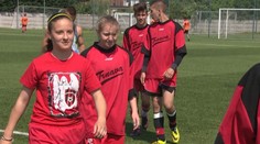 Lenke a Salome učaroval futbal, ale medzi chalanmi to nemali ľahké