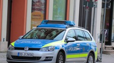 Šokujúca bitka v Nemecku: Po hádke medzi dvoma rodinami sa začalo mlátiť sto ľudí