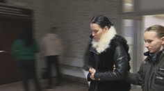 Bodla svojho muža, následne s deťmi v aute opitá nabúrala. Mladú Košičanku vzal súd do väzby