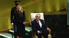 Zeman si zase nedal servítku pred ústa. Tentoraz sa vyhrážal kameramanovi