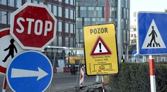 Pozor! Vodičov v Bratislave čakajú oddnes dopravné obmedzenia