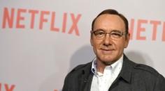 Netflix potrestal Kevina Spaceyho za sexuálne obťažovanie kolegov