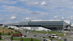 Streľba v závode Mercedesu v Nemecku má už dve obete, páchateľa zadržali