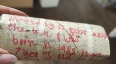 Na povale našli dojímavý odkaz z minulosti. Malé dievča ho napísalo pred 35 rokmi