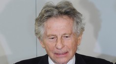 Žena, ktorú znásilnil Roman Polanski, požiada súd o ukončenie prípadu