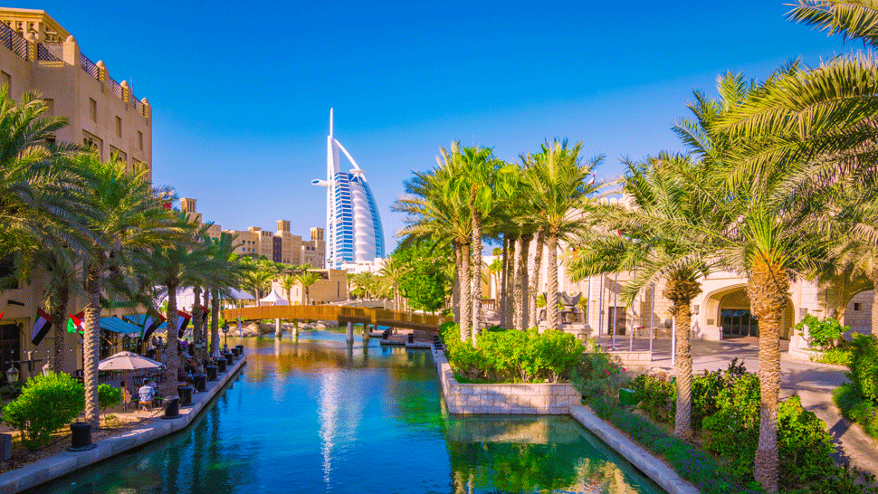 Dubaj ponúka cestovateľom ubytovanie v luxusných hoteloch zadarmo. Má to však jeden háčik