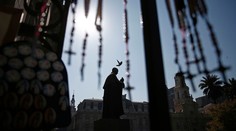 Čilský biskup suspendoval 12 kňazov po správe o sexuálnej komunikácii