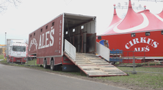 Český cirkus odmietli pustiť do Pezinka. Niečo podobné sa im ešte nikdy nestalo
