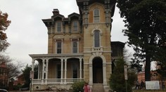 Zrúcaninu kúpili za 70 centov a urobili z nej luxusný zámok