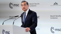 Wang I: Reakcia USA na čínsky balón bola "hysterická a absurdná"