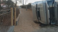 Vyše 20 ton pšenice skončilo v záhrade rodinného domu