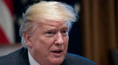 Trump chce odvolať ministra obchodu, dôvodom je jedna kolonka