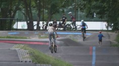 Zábava detí na kolesách sa niekedy končí fatálne. Zachrániť život im môže základná vec