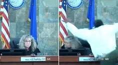 VIDEO: Rozsudok sa mu zjavne nepáčil. Obžalovaný skočil po sudkyni ako tiger