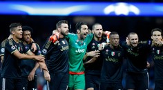 Manchesterské kluby prehrali, Ronaldov hetrik pri výhre Realu