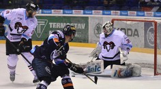 Vedúci Trenčín rozstrieľal na vlastnom ľade Žilinu