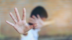 Útok 11-ročného chlapca, ktorý zbil spolužiaka, riešia ako extrémizmus