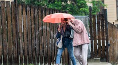 Na Slovensko sa valia výdatné zrážky aj búrky. Pozrite si, kedy a kde platia výstrahy