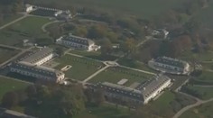 VIDEO: Ukázali Orbánovo tajné „mini Versailles“. Premiér si užíva bazény, umelé jazero či železnicu za peniaze EÚ