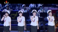 Kim Čong-un sa zúčastnil na popovom koncerte oslavujúcom skúšku rakety