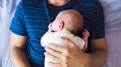 Slovensko mešká s „domácou úlohou“ od EÚ. Otcovské voľno po narodení dieťaťa ešte nebude