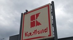 Dráma v Malackách! Muž sa vyhrážal, že skočí zo strechy obchodu