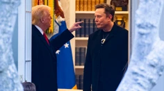 Trump varuje Muska: Bude čeliť veľmi vážnym dôsledkom, ak bude financovať demokratov