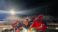 Dvaja mŕtvi po mrazivej nehode na diaľnici D1. Po čelnej zrážke s kamiónom nemali šancu