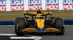 Jazdci McLarenu ovládli kvalifikáciu na VC Maďarska. Lando Norris získal druhýkrát v sezóne pole position