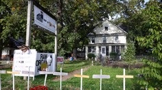 Brutálny útok v USA. Muž zabil dieťa (†6) a jeho matku ťažko zranil, pretože nenávidel moslimov