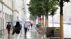 Plány na predĺžený víkend môže skrížiť počasie. Na viacerých miestach zaprší, budú aj búrky