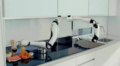 Robot, ktorý vám navarí luxusné jedlo. Čo na neho hovorí šéfkuchár?