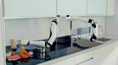 Robot, ktorý vám navarí luxusné jedlo. Čo na neho hovorí šéfkuchár?