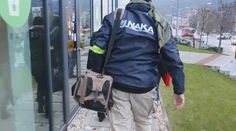 Expolicajta NAKA poslal sudca do väzby. Mal vydierať a robiť nátlak