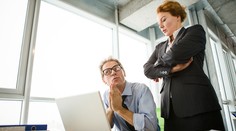 Muži sú vnímaní ako pragmatickí šéfovia, ženy ako niekedy zákerné