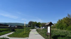 Tragédia za Bratislavou. Cyklista nedával pozor a vbehol pod kolesá motorkárovi, zraneniam podľahol