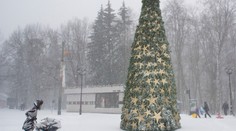 Snehová búrka v Moskve spôsobila meškanie desiatok letov