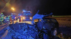 FOTO+VIDEO: Mimoriadne tragická nehoda na Horehroní. Po čelnej zrážke zomrelo šesť ľudí, medzi nimi aj 14-ročný chlapec