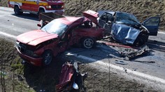 Pri Dobrej Nive sa čelne zrazili autá, vodič zomrel v nemocnici