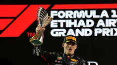 Finále F1: Vettel na rozlúčku rozdával „donuty“, rekordérom Verstappen a Hamilton prvýkrát naprázdno