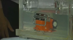 Našli motor a podvozok havarovaného Boeingu, ako aj čiernu skrinku