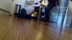 Ako vyzerá deň fyzicky týranej ženy? Pozrite si video