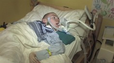 Chorý Patrik má dôvod na úsmev. Pomohli mu nevidiaci rodičia a dobrí ľudia